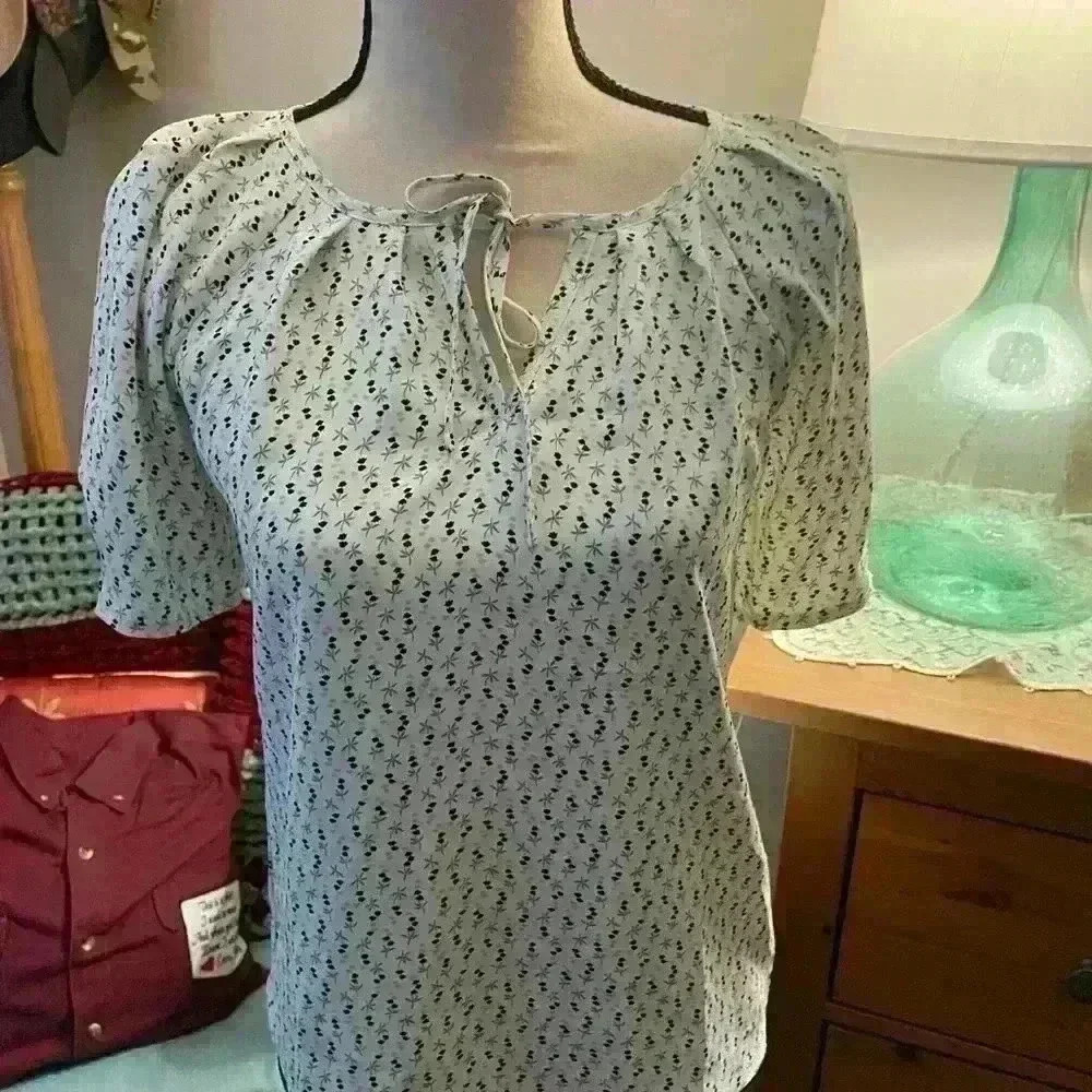 NWT Ann Taylor Blouse Petite